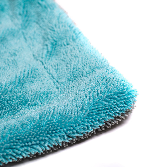 Macro of Rockcar Performer towel corner showing edge banding and pile transition